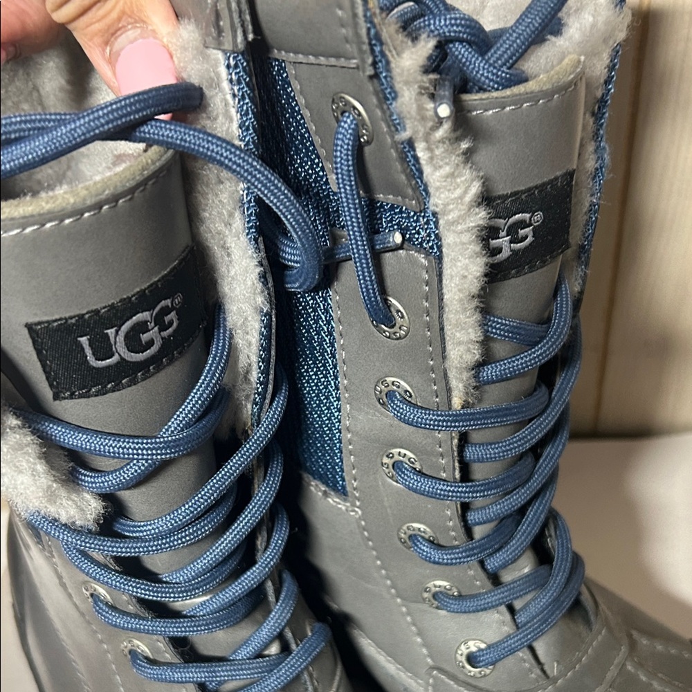 UGG Kids Snow Boots Size 2 Waterproof Shearling Lined Blue Gray Boots - Picture 8 of 11